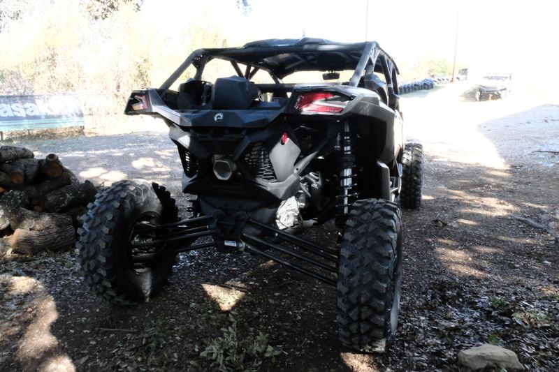 2025 Can-Am MAVERICK X3 MAX X RS TURBO RR TRIPLE BLACKImage 15