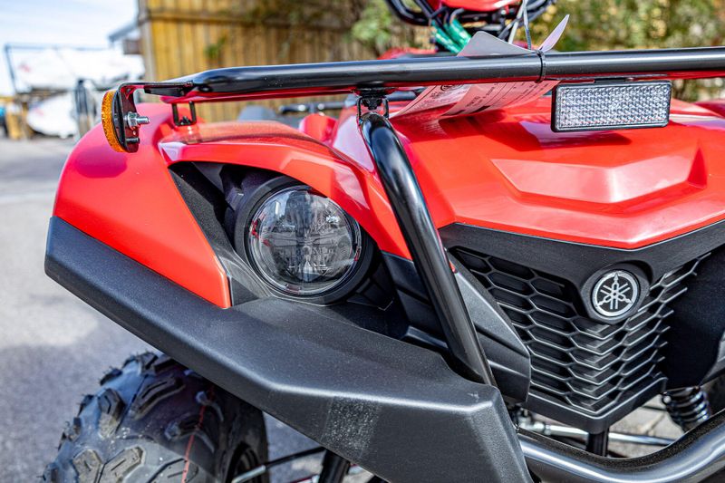 2025 Yamaha GRIZZLY 110 GREY METALLIC AND RED Image 5
