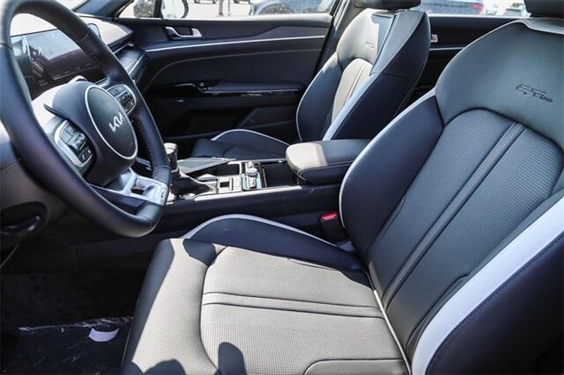 New 2025 Kia K5 GT-LineImage 8