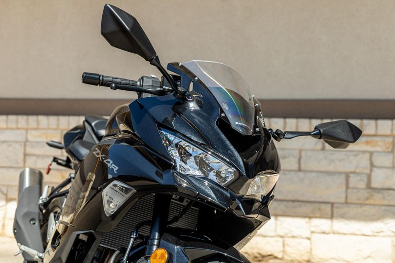 New 2025 Kawasaki NINJA ZX4R ABS METALLIC SPARK BLACK Image 3