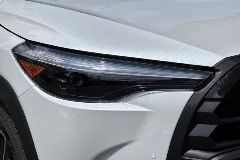 New 2026 Toyota Corolla Cross XLEImage 30