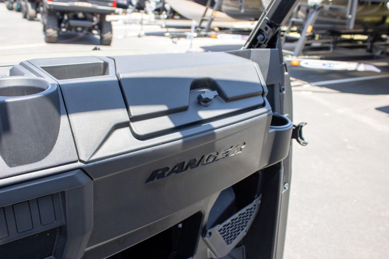 NEW 2026 POLARIS RANGER 1000 EPS Image 14