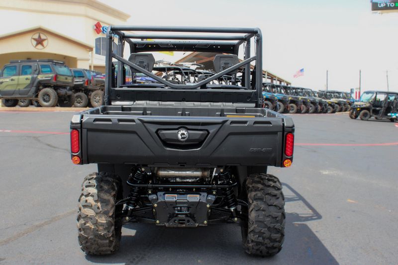 2025 Can-Am DEFENDER MAX DPS HD7 WILDLAND CAMO Image 5
