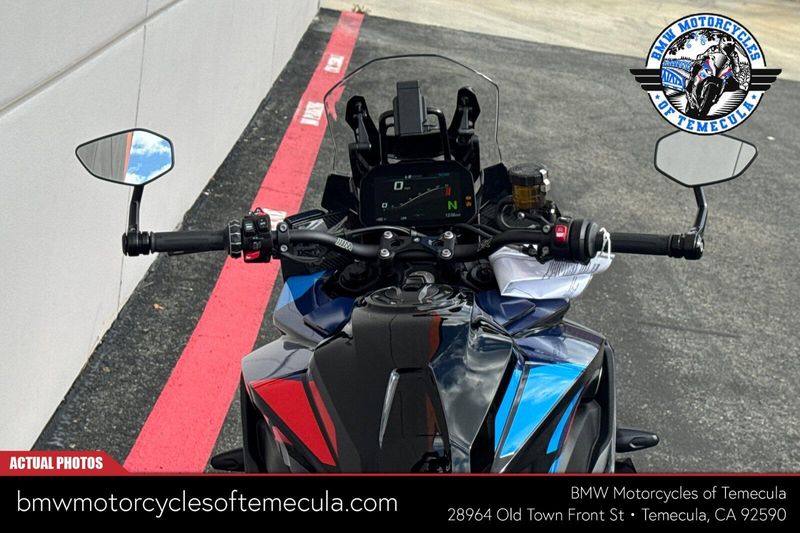 2026 BMW M 1000 XRImage 15