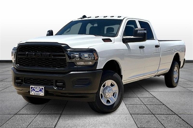 2024 RAM 3500 Tradesman Crew Cab 4x4 8