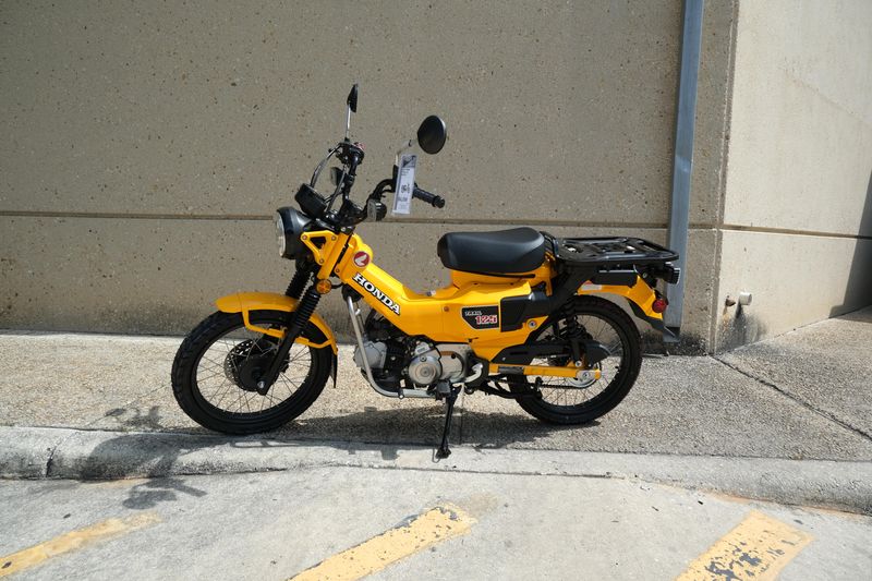 2024 Honda TRAIL 125 TURMERIC YELLOWImage 14