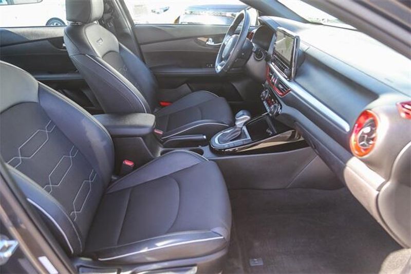 2023 Kia Forte GT-LineImage 17
