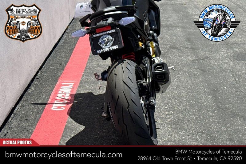 2025 BMW F 900 RImage 7