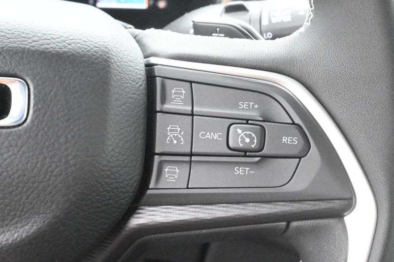 2025 Jeep Grand Cherokee Altitude XImage 22