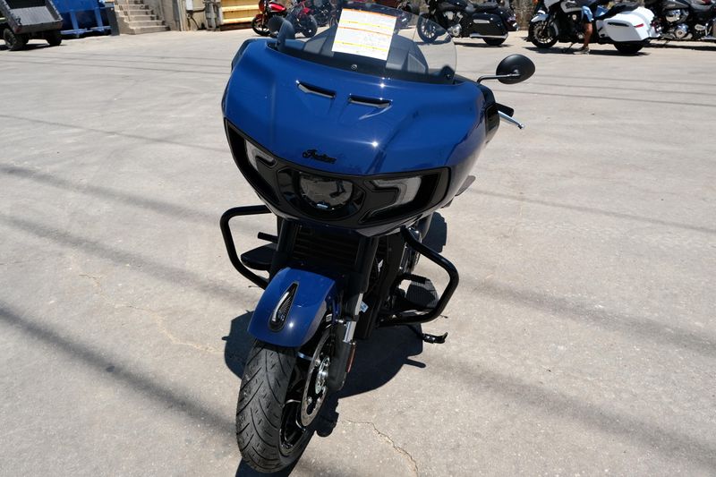 NEW 2025 INDIAN MOTORCYCLE CHALLENGER DARK HORSE Image 8