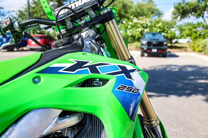 NEW 2026 KAWASAKI KX250 Image 29