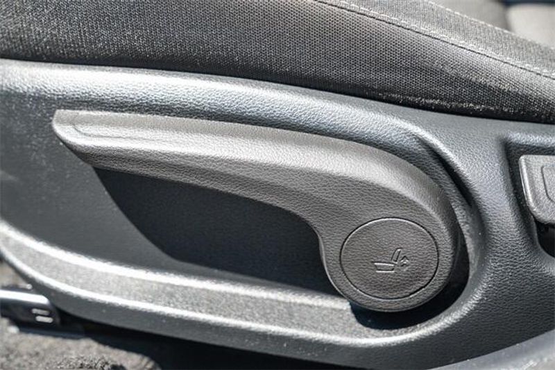 2022 Kia Forte LXSImage 22