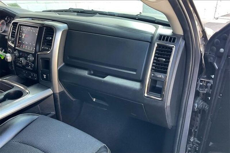 2018 RAM 1500 NightImage 16