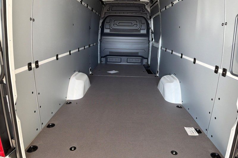 New 2026 Mercedes-Benz Sprinter 2500 Cargo 170 WBImage 9
