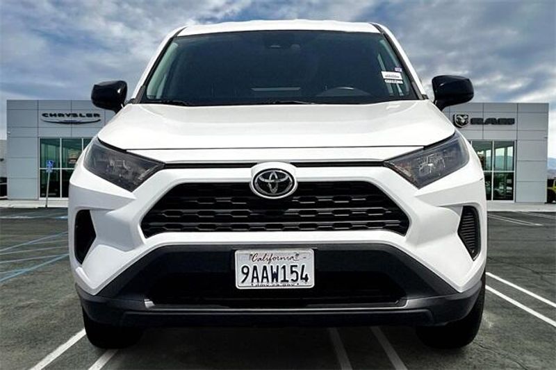2022 Toyota RAV4 LEImage 2