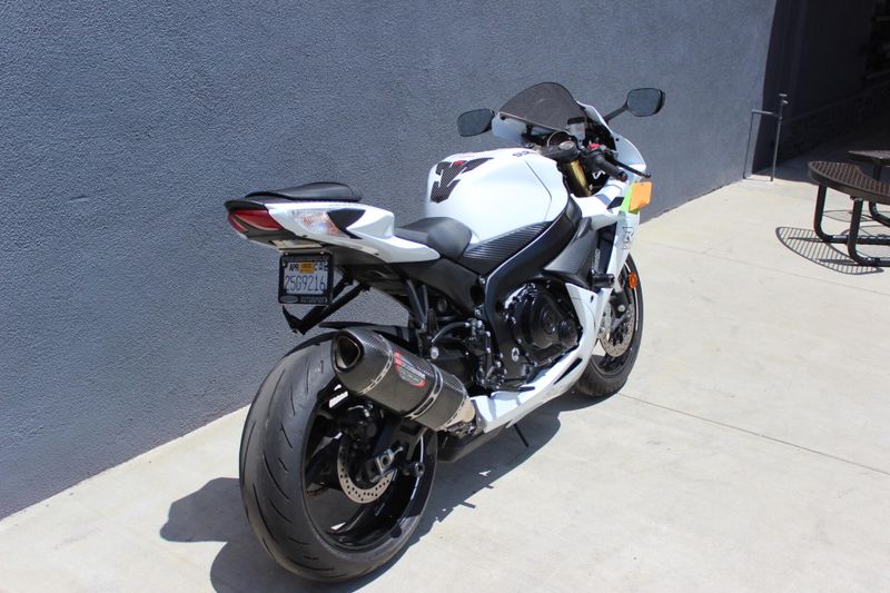 2021 Suzuki GSX-R750M1 CA 750 100th Anniversary Edition Image 4