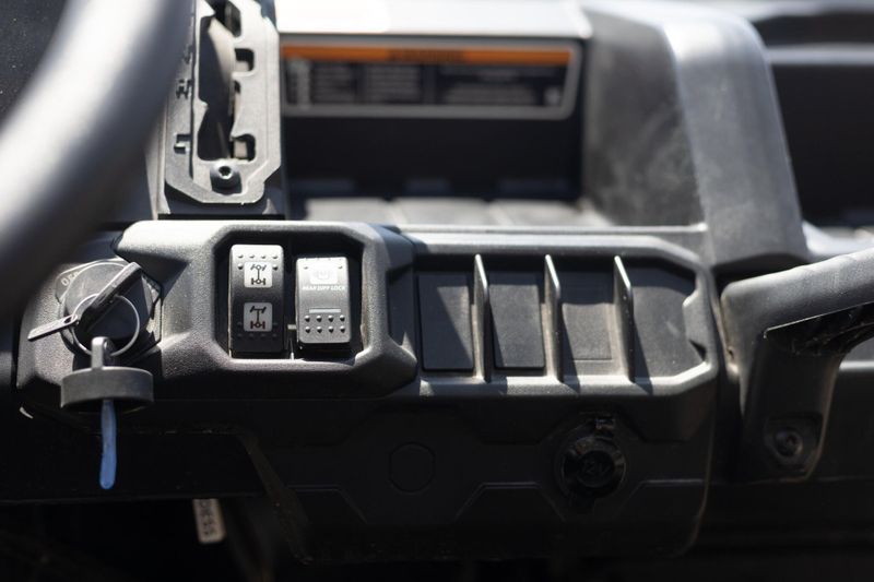 NEW 2025 CAN-AM DEFENDER MAX DPS HD7 Image 16