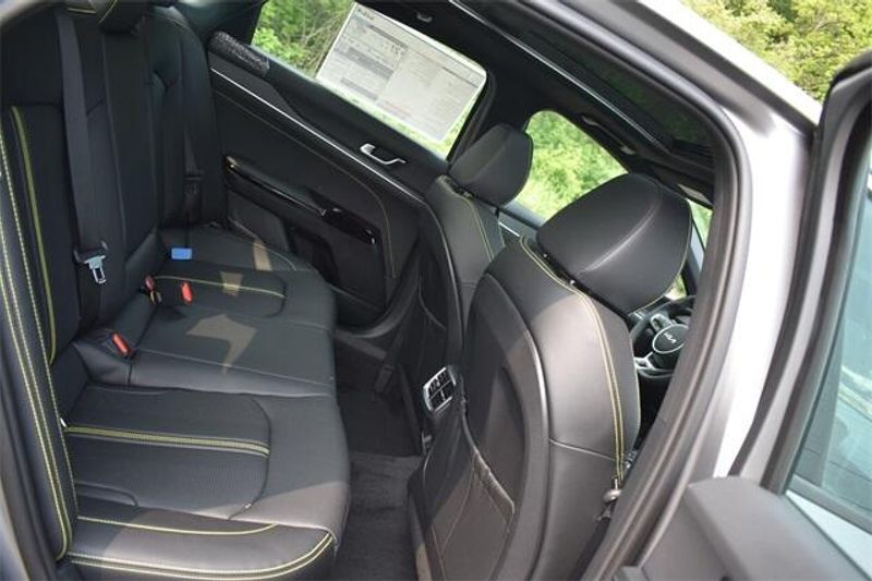 2025 Kia K5 GTImage 14