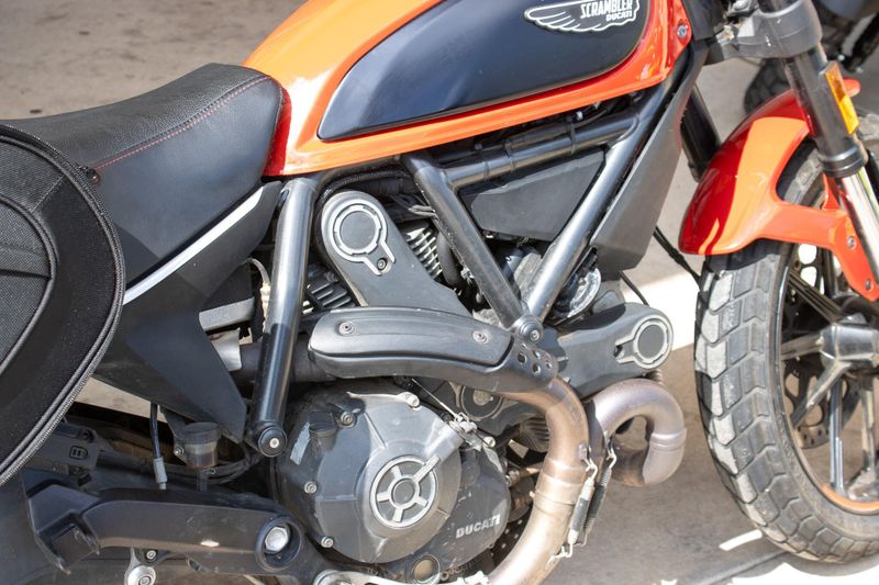 USED 2016 DUCATI SCRAMBLER ICON Image 8