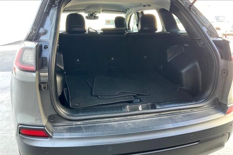Used 2023 Jeep Cherokee AltitudeImage 34