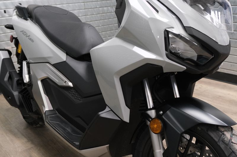 NEW 2026 HONDA ADV160 ABS Image 10