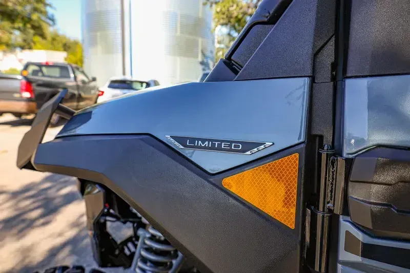 NEW 2025 KAWASAKI RIDGE XR CREW LIMITED METALLIC BLUISH GRAY Image 14