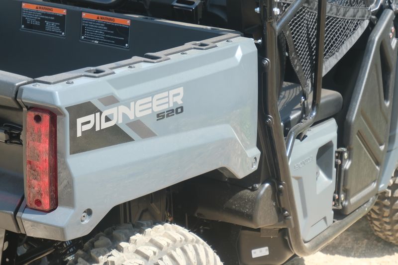 2025 Honda PIONEER 520 SLATE GRAY Image 18