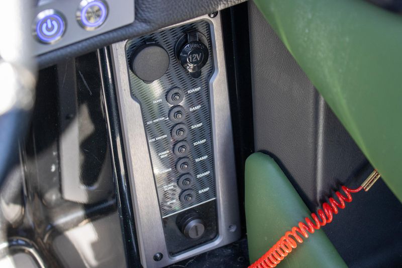 2023 MALIBU M220Image 39