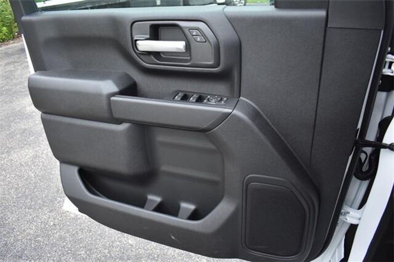 New 2025 Chevrolet Silverado 2500HD CustomImage 33