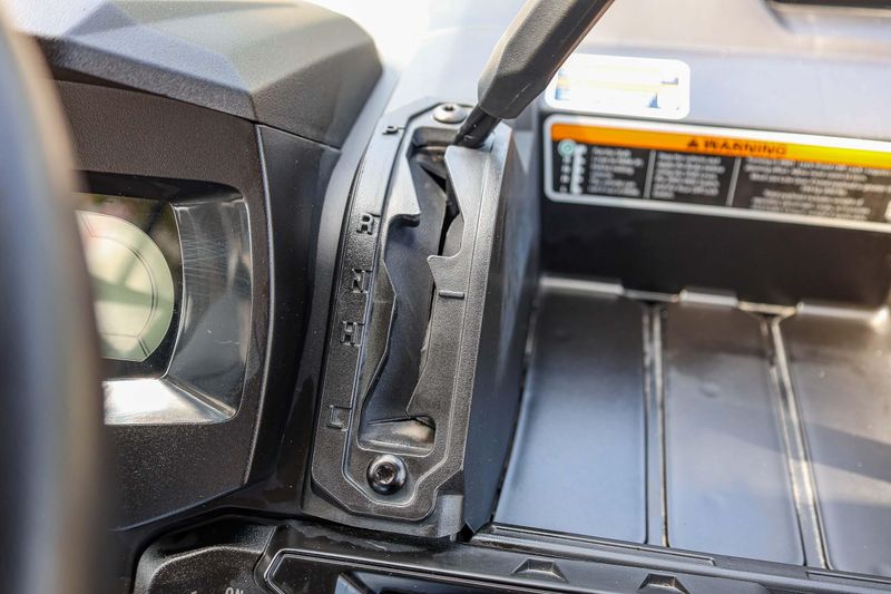 USED 2025 CAN-AM DEFENDER MAX LONE STAR HD10 Image 3