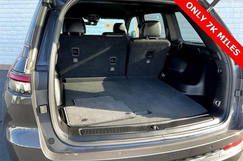 Used 2025 Jeep Grand Cherokee LimitedImage 33
