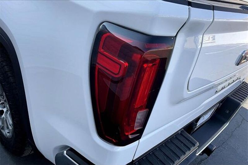 Used 2023 GMC Sierra 1500 SLTImage 28