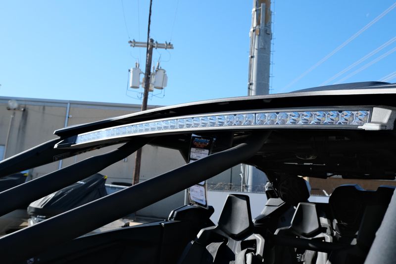 NEW 2026 CAN-AM MAVERICK R MAX X RC WITH SMARTSHOX 999T DCT Image 15