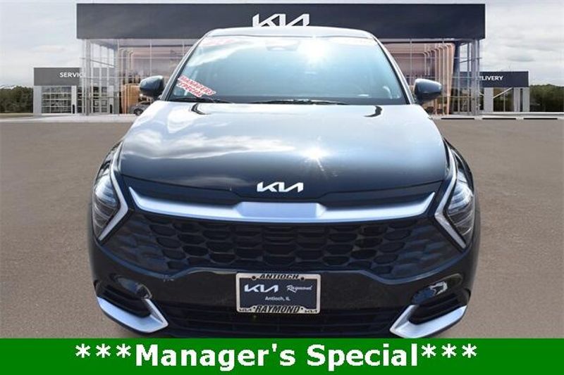 2024 Kia Sportage LXImage 8