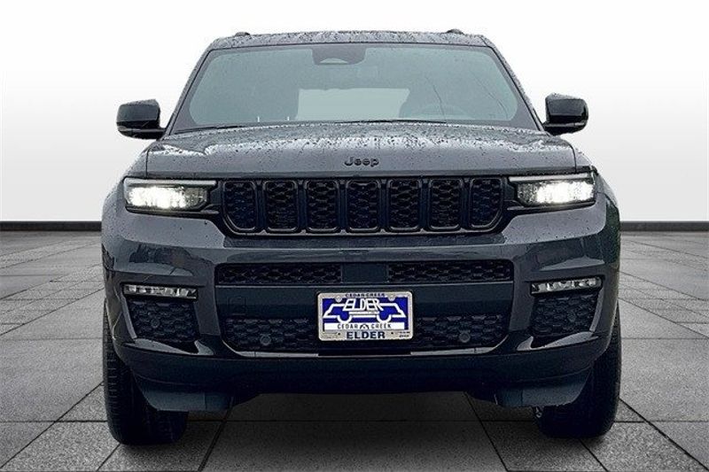 2024 Jeep Grand Cherokee L Limited 4x4Image 5