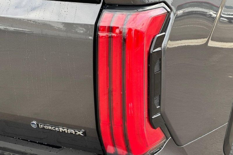 New 2026 Toyota Tundra Hybrid PlatinumImage 10