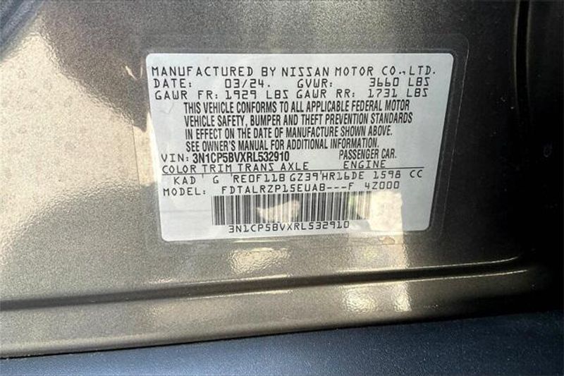 Used 2024 Nissan Kicks SImage 32