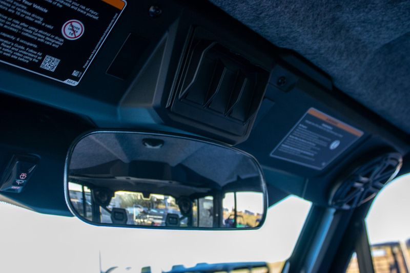 NEW 2026 CAN-AM DEFENDER MAX LIMITED CAB HD11 Image 30