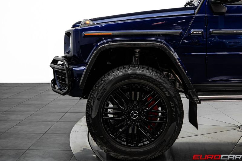 2022 Mercedes-Benz G-Class G 63 AMG 4x4 *AMG NIGHT PACKAGE PLUS * CARBON EXTEImage 14