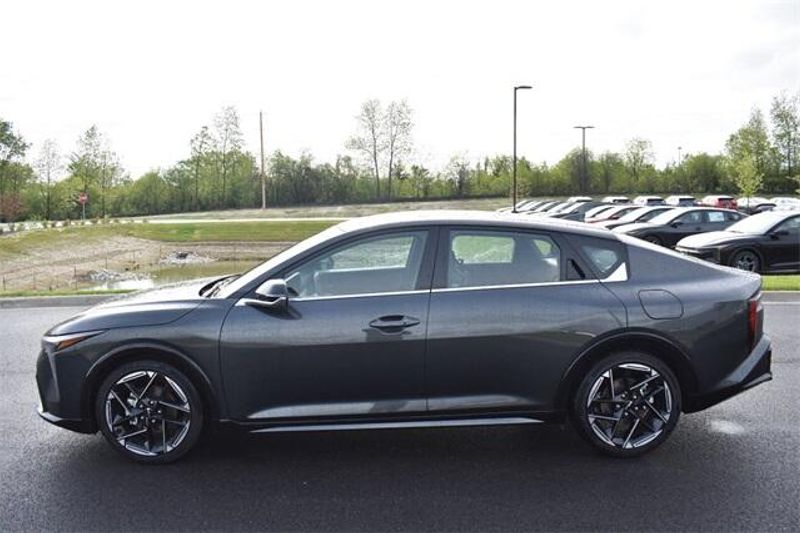 2025 Kia K4 Image 6