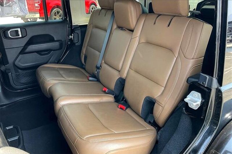 Used 2021 Jeep Wrangler Unlimited RubiconImage 25