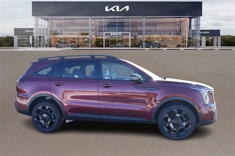 New 2025 Kia Sorento X-Line EXImage 2