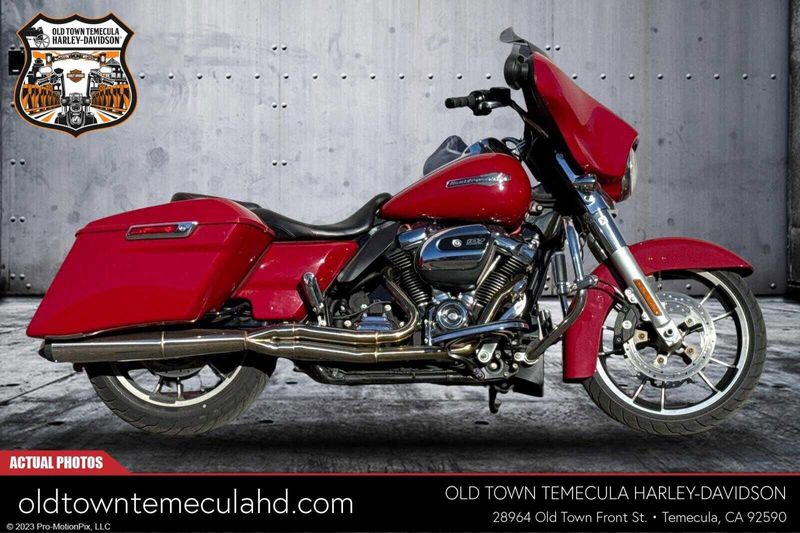 2021 Harley-Davidson Street Glide in a BILLIARD RED exterior color. BMW Motorcycles of Temecula – Southern California (951) 506-6903 bmwmotorcyclesoftemecula.com 