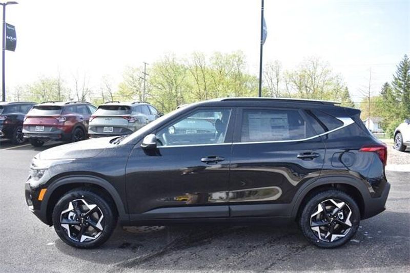 2025 Kia Seltos EXImage 6