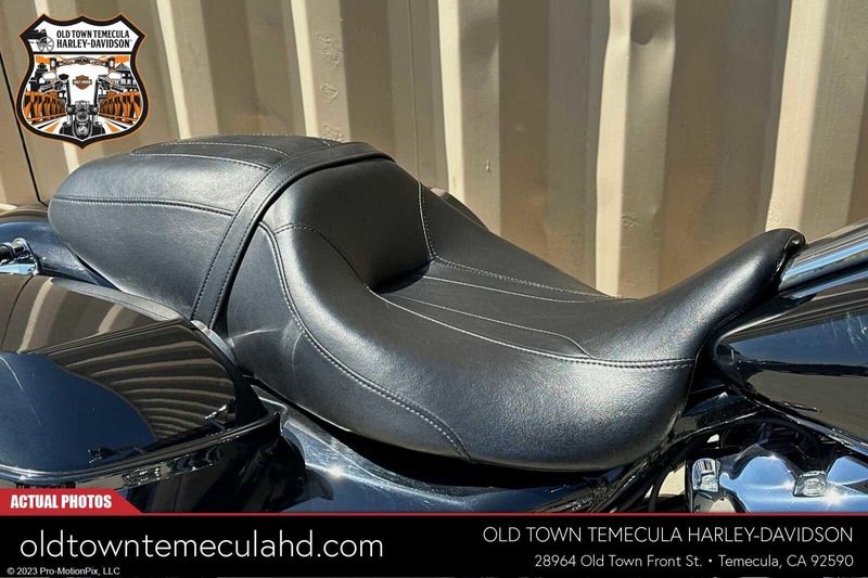 2022 Harley-Davidson Street Glide in a Black exterior color. BMW Motorcycles of Temecula – Southern California (951) 506-6903 bmwmotorcyclesoftemecula.com 