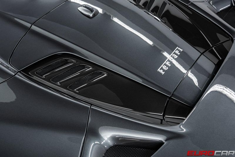 2022 Ferrari F8 Spider *HUGE CARBON OPTIONS * PASSENGER DISPLAY*Image 24