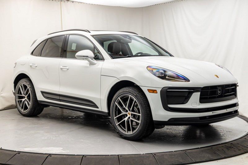 2024 Porsche Macan Image 7