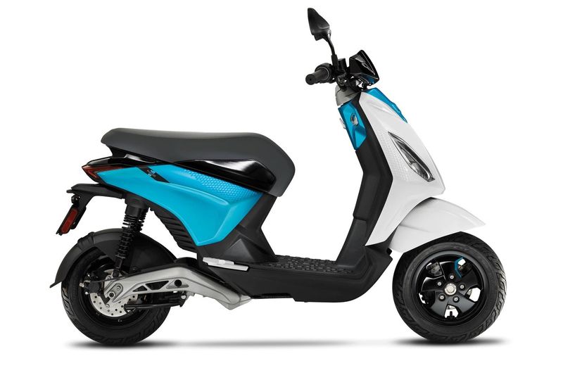 2022 PIAGGIO 1 ACTIVE in a ARTIC MIX exterior color. Cross Country Powersports 732-491-2900 crosscountrypowersports.com 