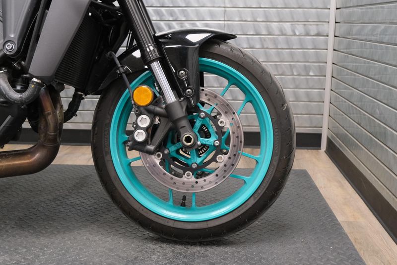 USED 2024 YAMAHA MT09 Image 14