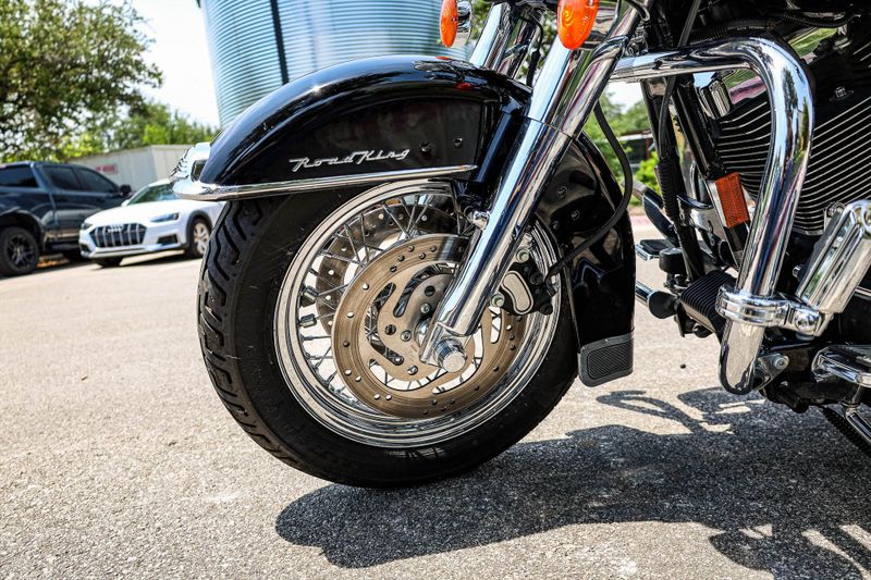 2007 HARLEY ROAD KING CLASSIC  BLACK Image 11